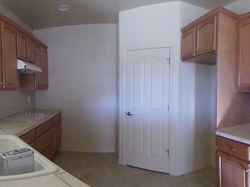 261 N Suntan Dr - Photo 3 of 6