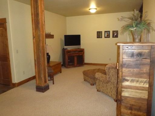 36 Heavy Runner Rd - Photo 2 of 13