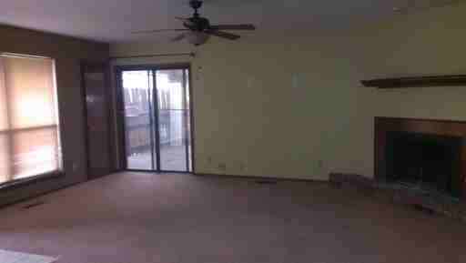 1401 E 55th St - Photo 2 of 11