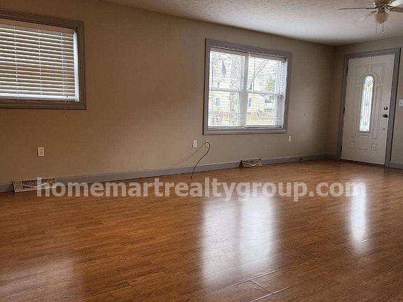 130 S 5th Ave - Photo 3 of 21