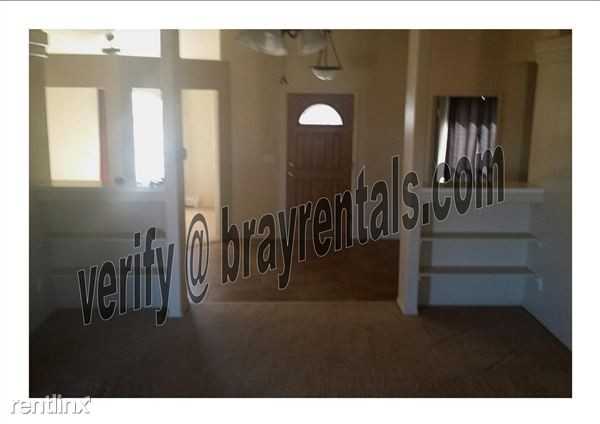 835 Cresthaven Drive - Photo 2 of 7