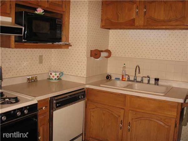 83 Crescent Ave - Photo 3 of 7