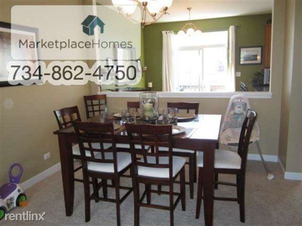 1673 Deer Pointe Dr - Photo 3 of 12