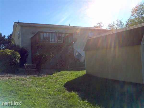 408 E Clement St - Photo 2 of 3