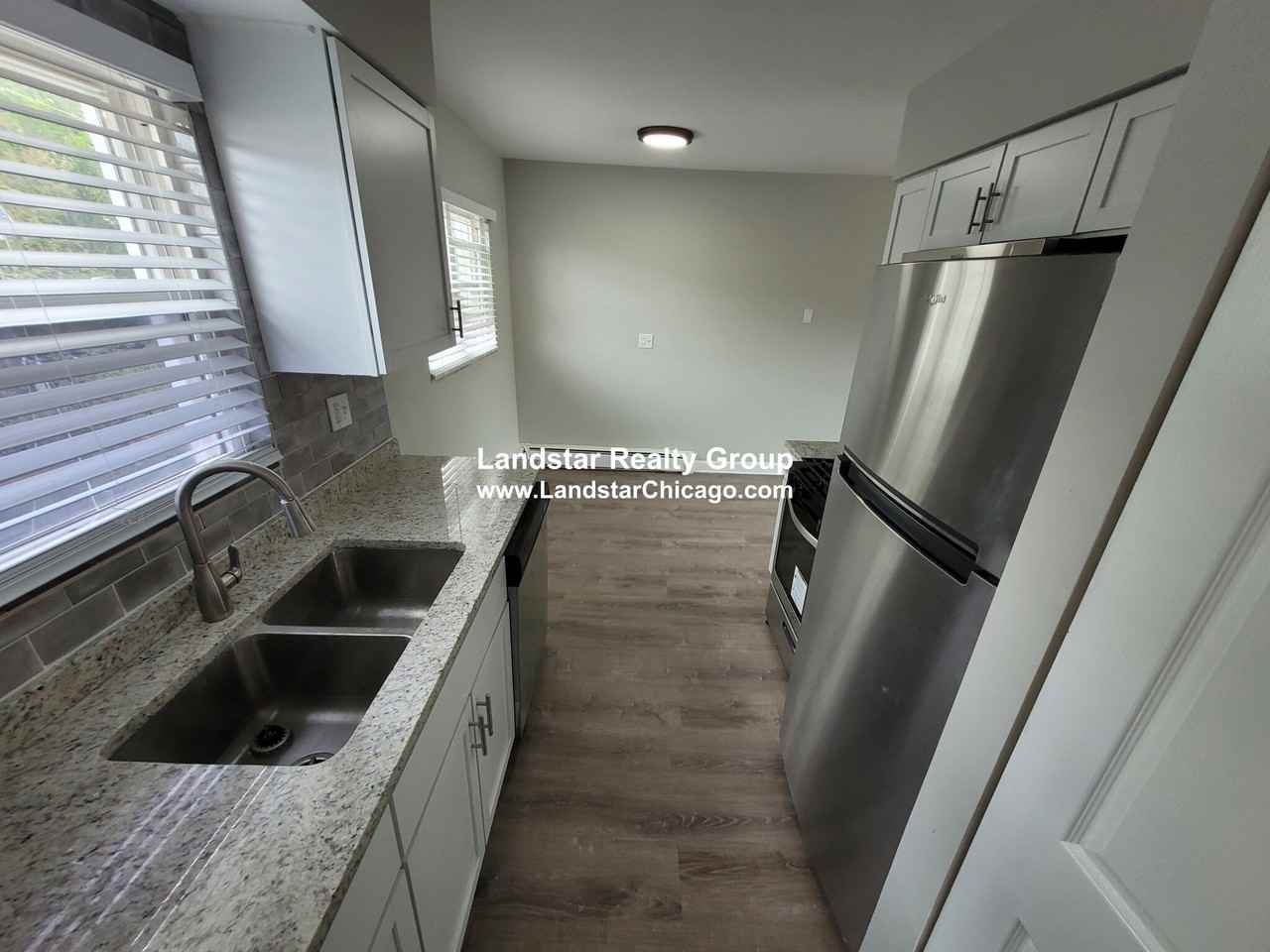 1323 West Sherwin Avenue #2A - Photo 6 of 10