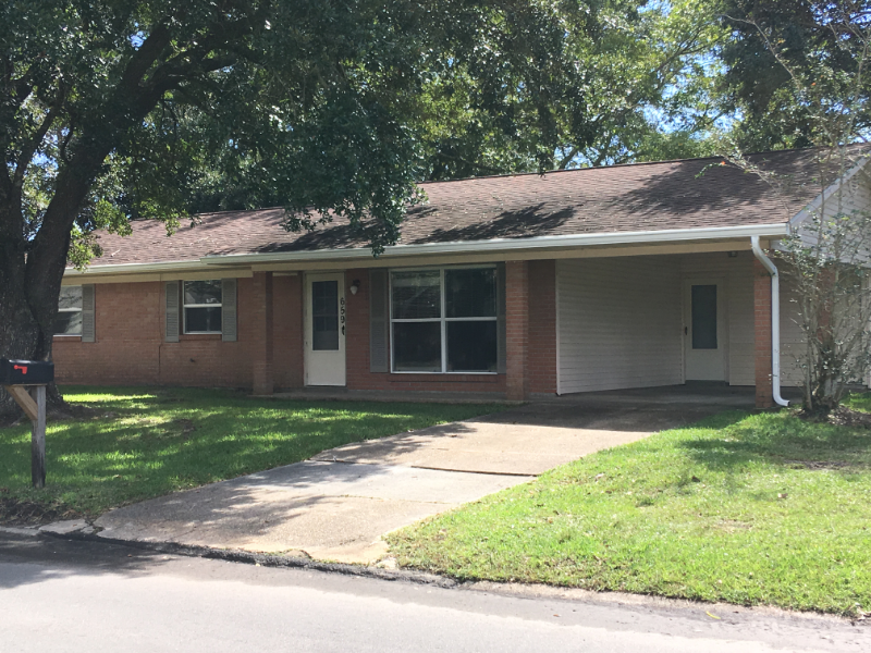 659 Meadow Dr - Photo 2 of 24