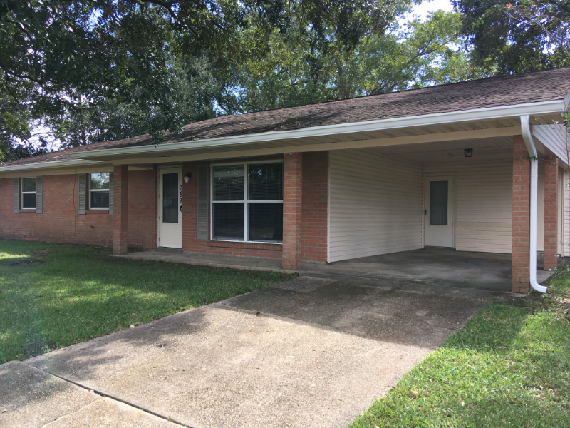 659 Meadow Dr - Photo 3 of 24