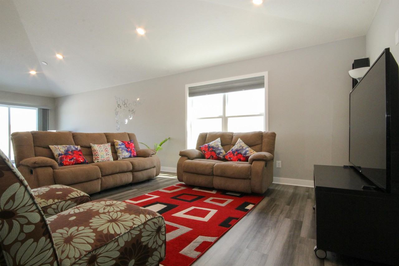 1447 Arthur Ct #1 - Photo 4 of 29