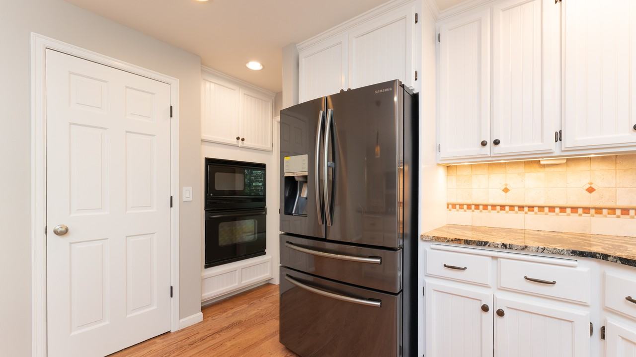 23516 Ne 22nd St #1 - Photo 6 of 24