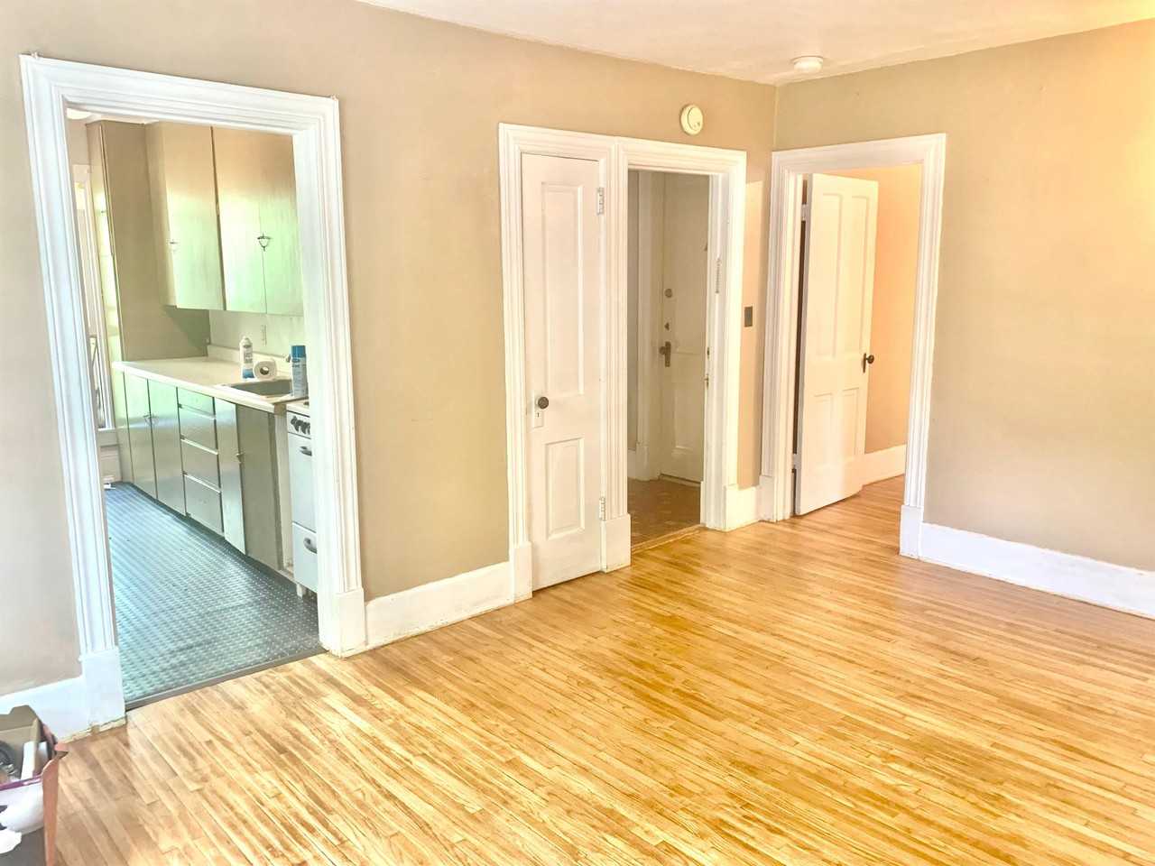 5 N University St #3 - Photo 2 of 10