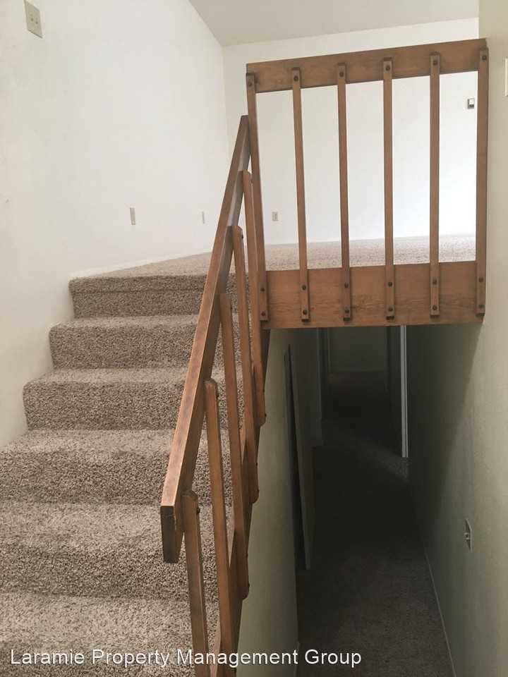 1151 N 18th St - Photo 3 of 10