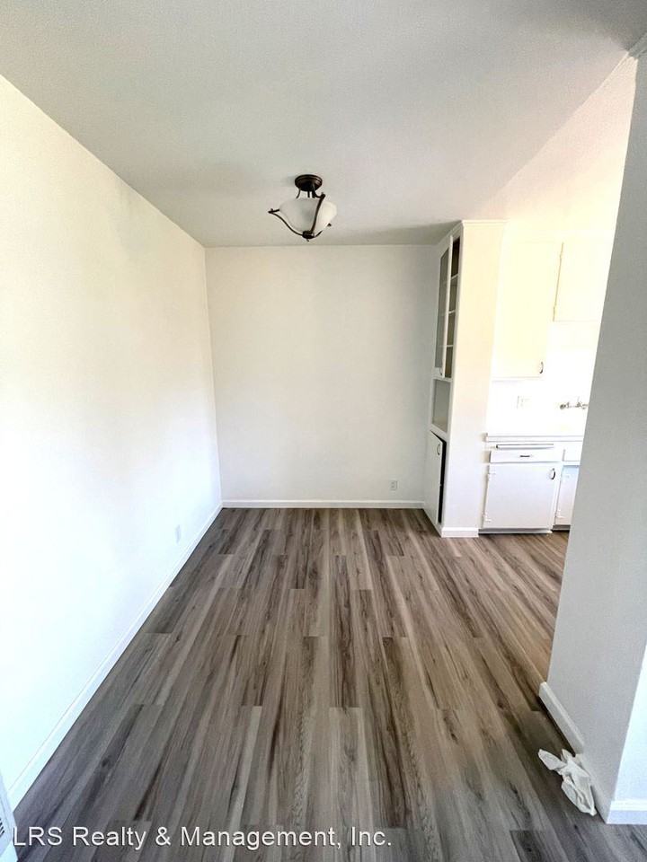 14223 Sherman Way, - Photo 3 of 9