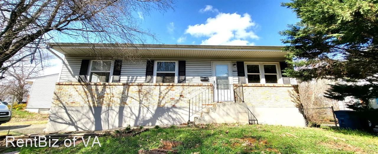 1602 Baldwin Ave Ne - Photo 2 of 9