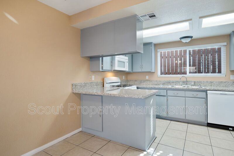 28911 Calle Del Lago - Photo 5 of 12