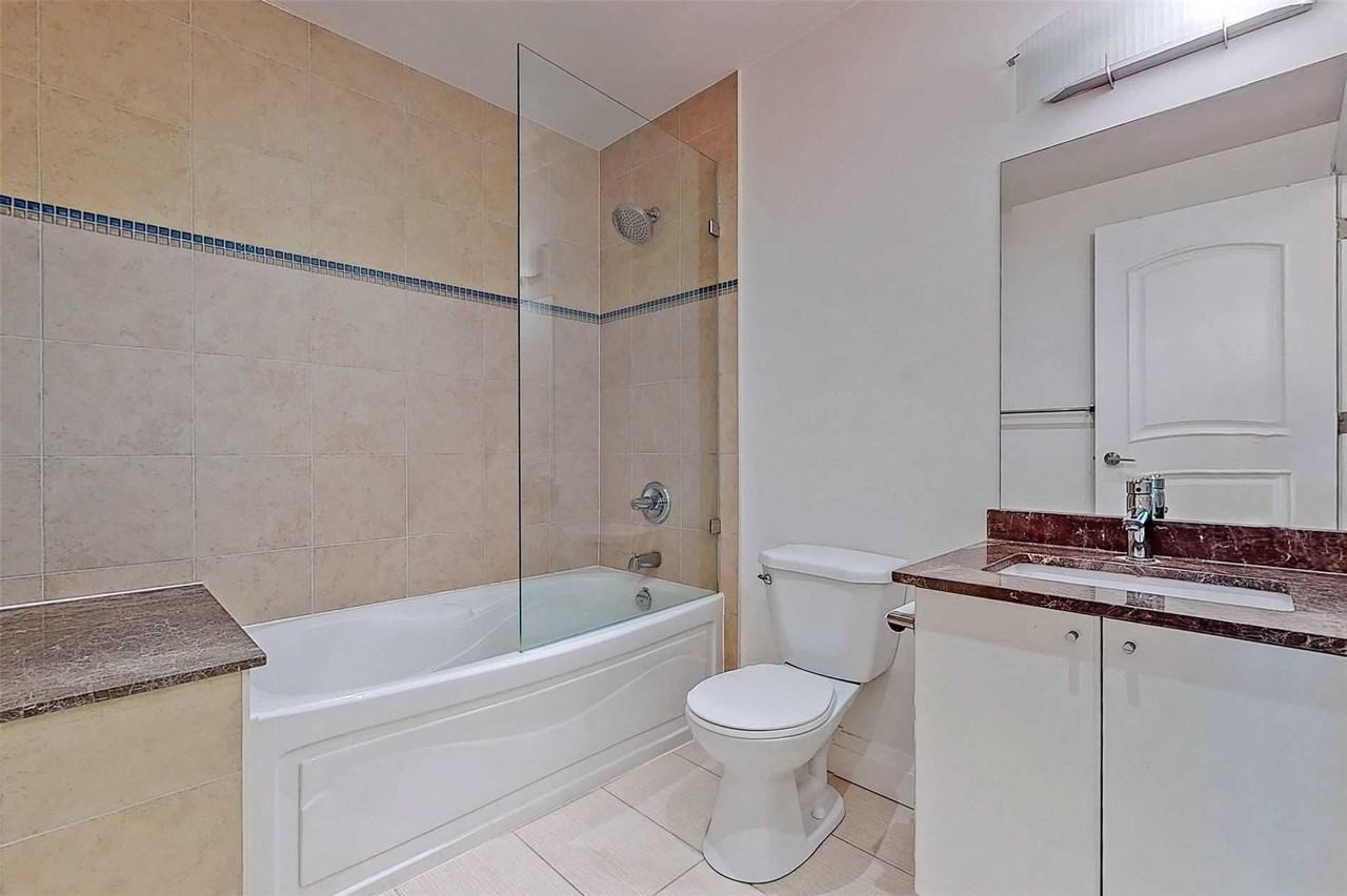 16 Harbour Street #3611