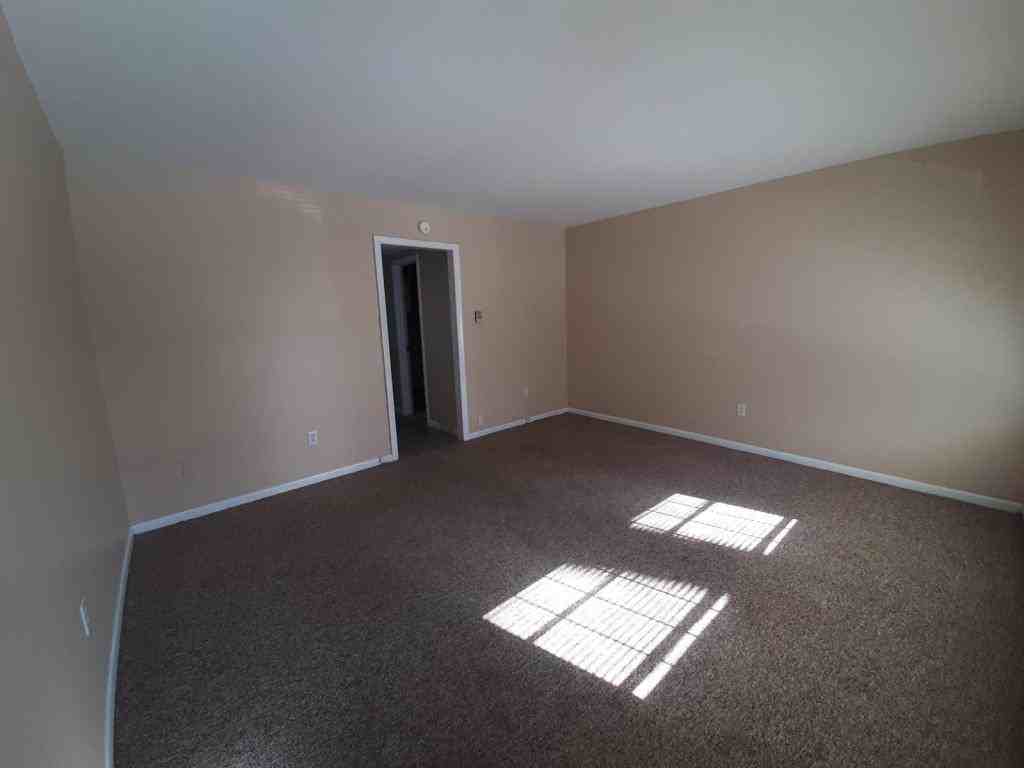 157 Main St - Photo 6 of 11