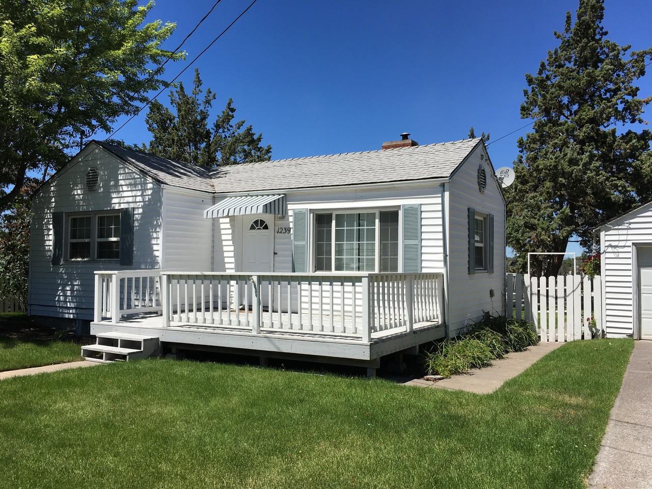 1239 Nw Dogwood Ave #1