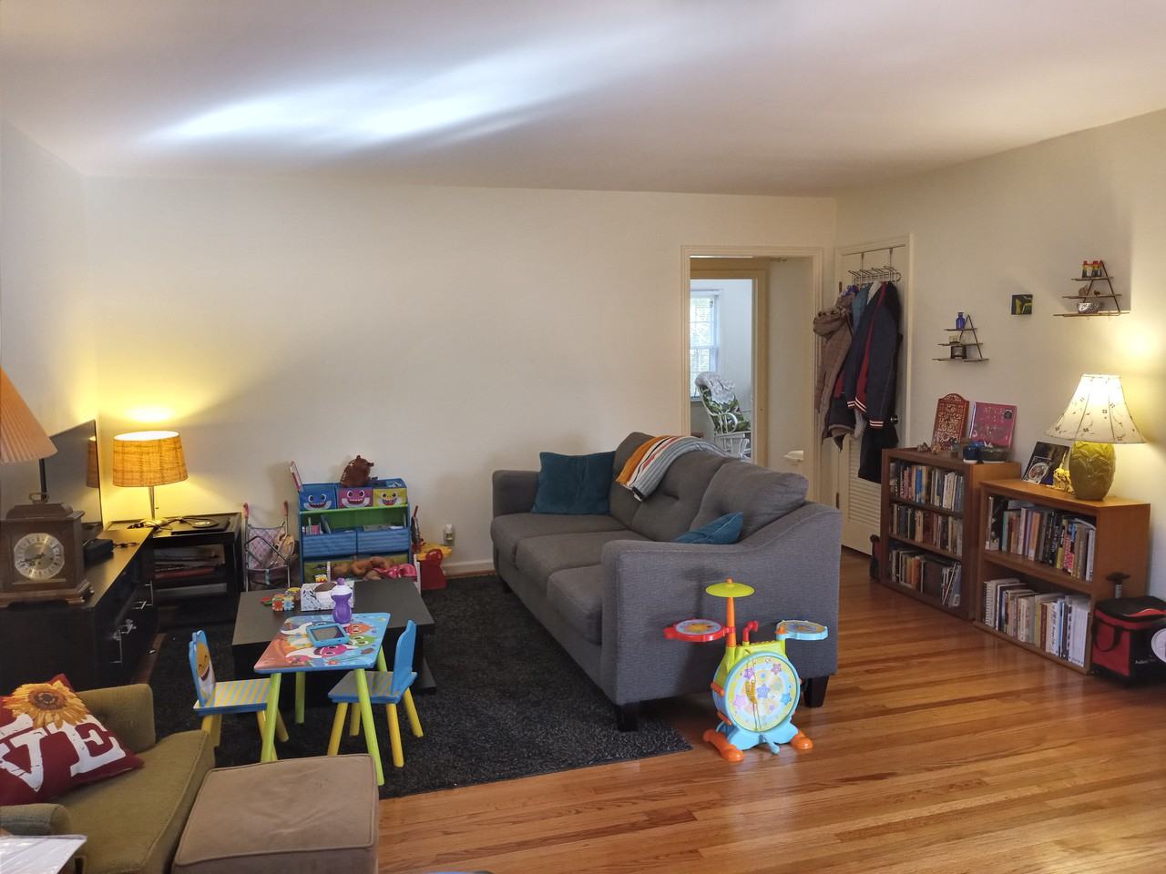 8195 Jordan Ln - Photo 2 of 16