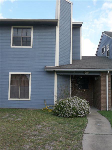 1009 Balcones Apartments in Southwood Valley, College Station, TX 77845 ...