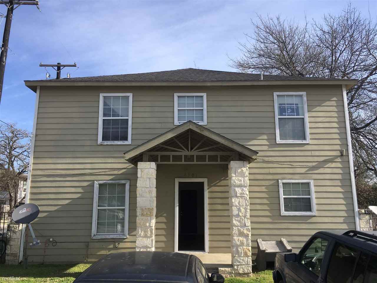 4501 College Main St - Photo 2 of 3