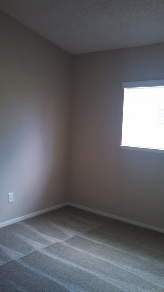 215 Arrowrock Rd - Photo 3 of 4