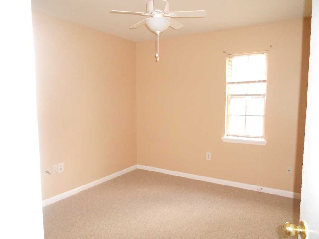 103 Williams St - Photo 2 of 13