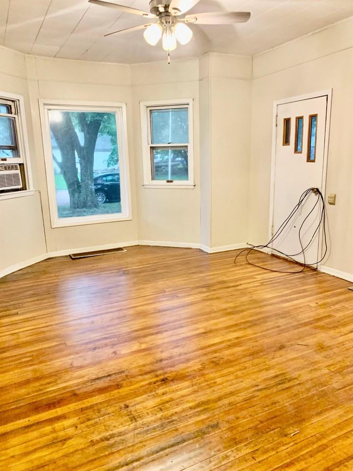 202 Prospect St #1 - Photo 3 of 20