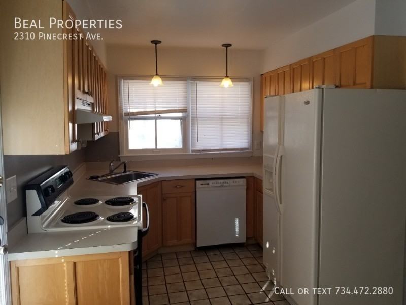 2310 Pinecrest Ave - Photo 7 of 18