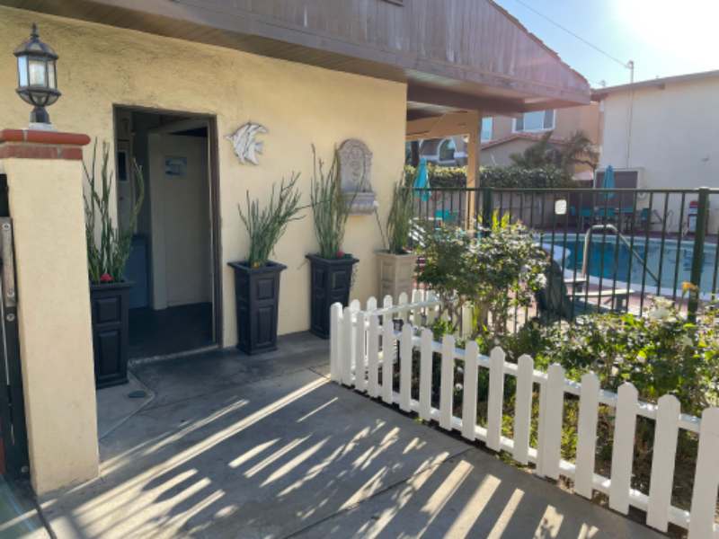 1978 Maple Ave - Photo 7 of 29