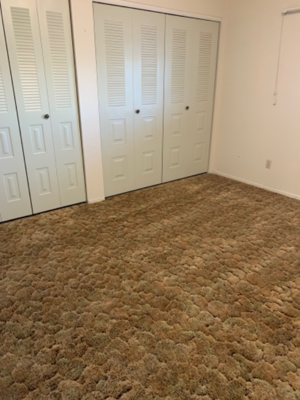 755 Riverview Drive - Photo 7 of 10