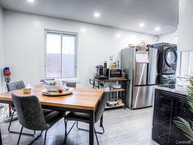 5065 Rue Desmarteau - Photo 2 of 7