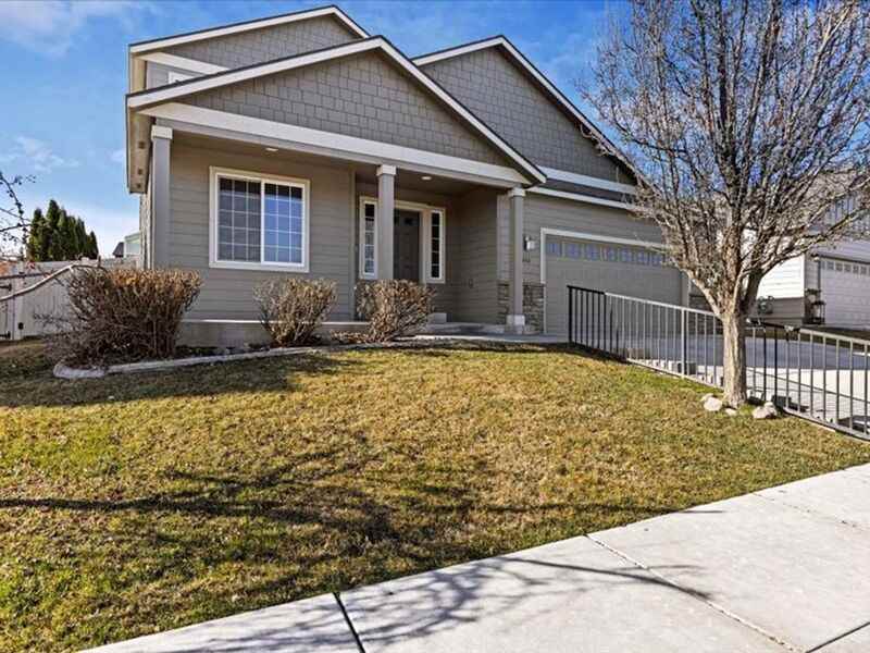 416 Lakerose Loop - Photo 2 of 20