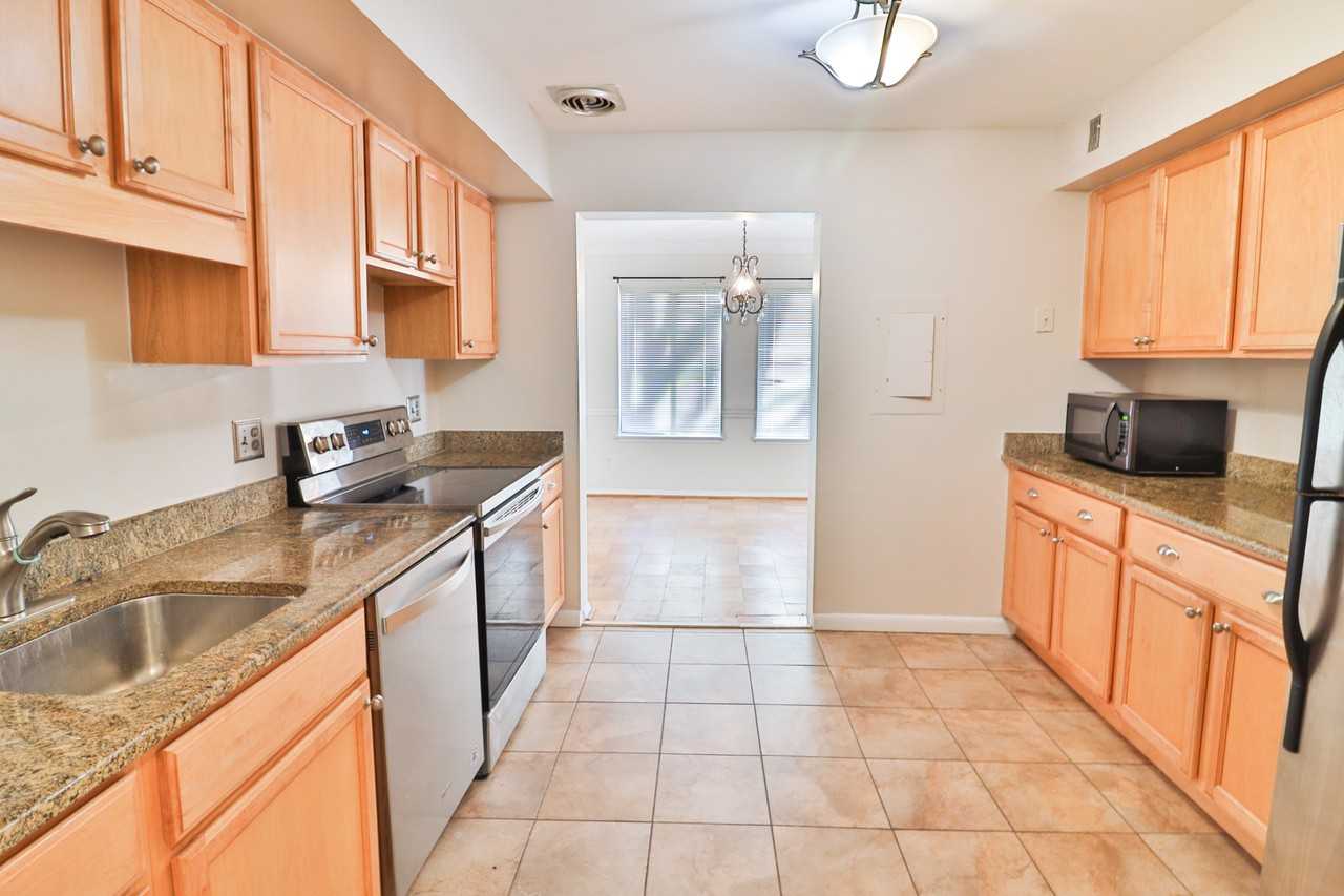 11415 Commonwealth Dr #T3 - Photo 4 of 45