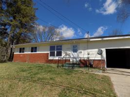 featured image of 1005 E North St #1