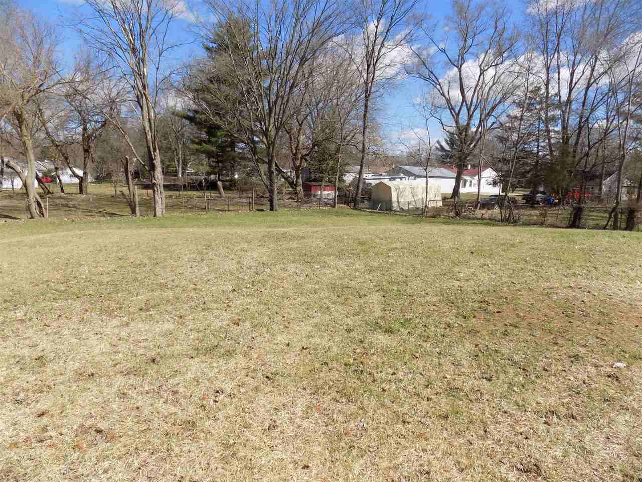 1005 E North St #1 - Photo 2 of 15