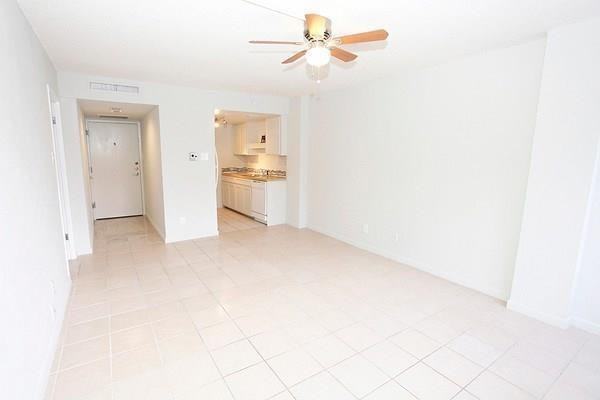 1800 Lavaca St #107 - Photo 4 of 11