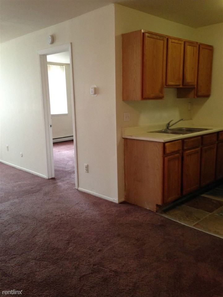 East Seven Mile Apartments - Photo 2 of 5