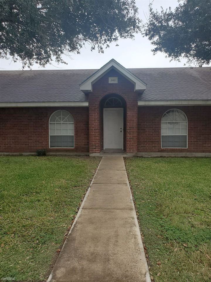Florencia Apartments - Photo 2 of 18