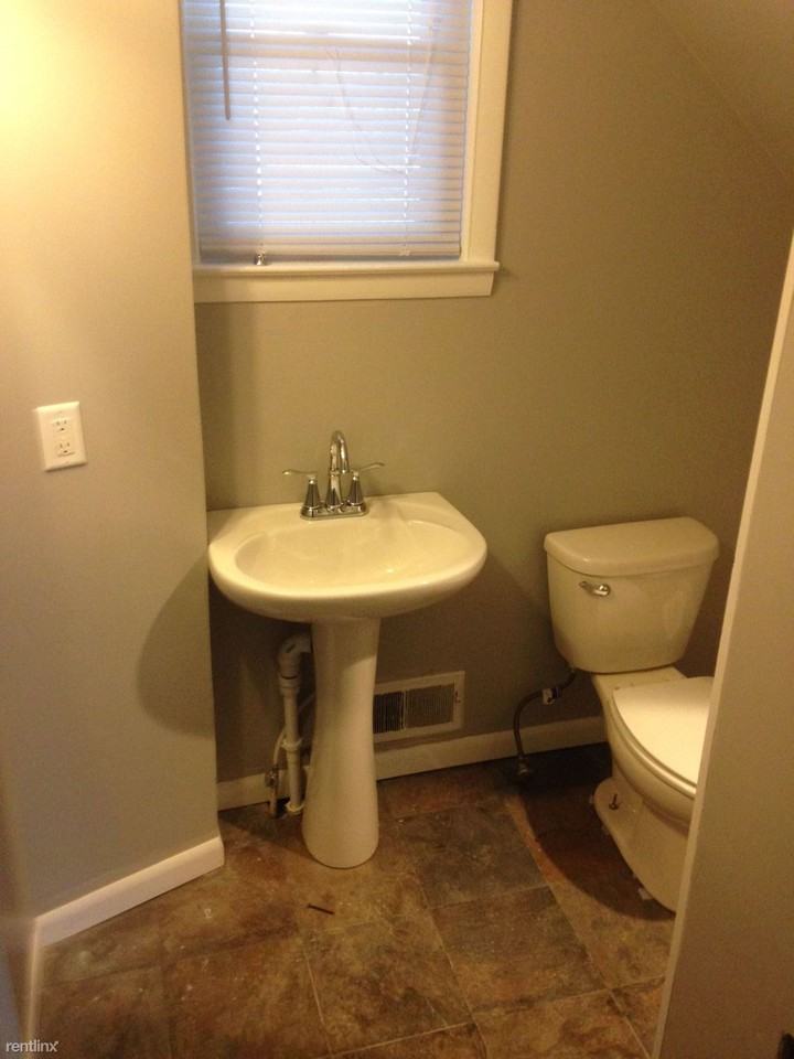 1445 Jefferson Ave - Photo 2 of 2