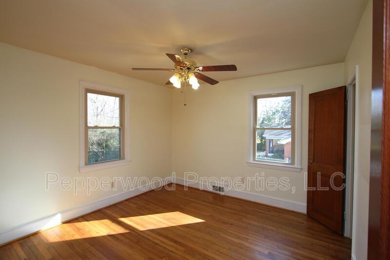 327 N Park Dr - Photo 6 of 25