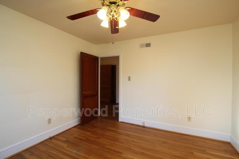 327 N Park Dr - Photo 7 of 25