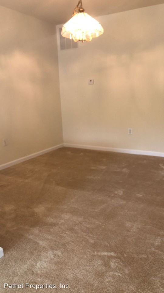 1305 Windleaf Dr Unit J - Photo 3 of 6