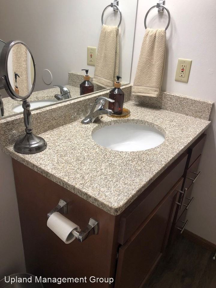 1427-1429 Grandview Ave - Photo 2 of 10