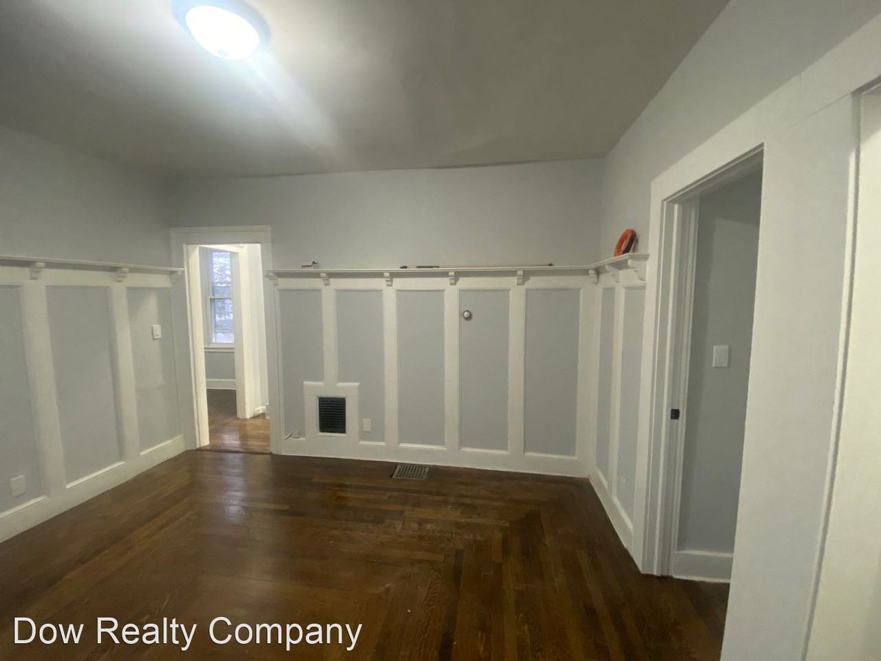 84 Munson - Photo 2 of 10