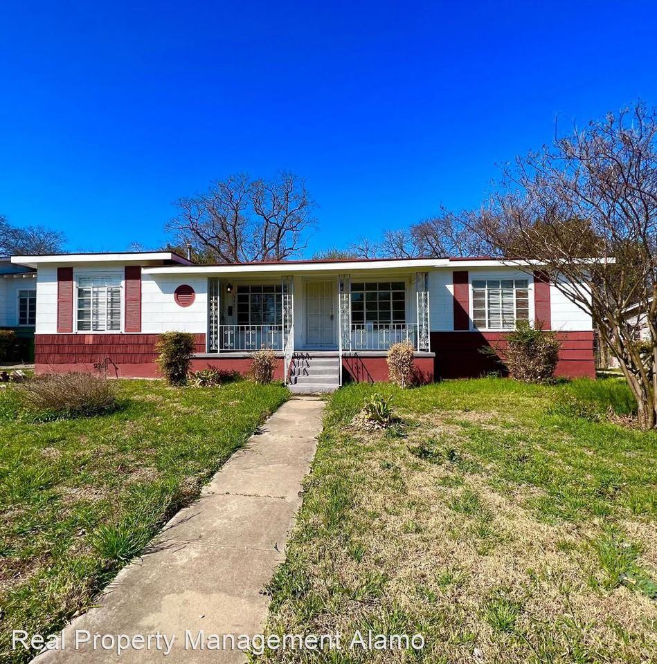 2521 Cincinnati Ave - Photo 2 of 12