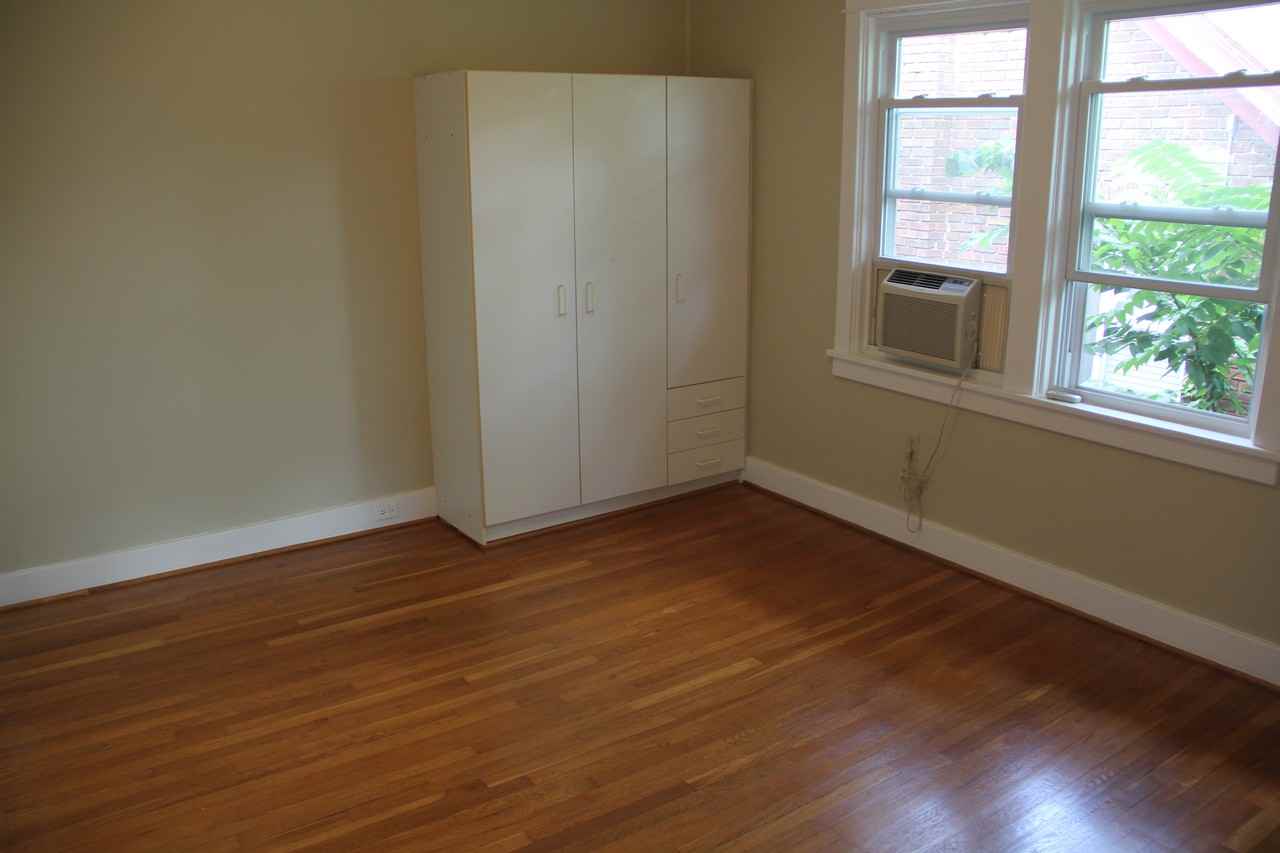 6614-6616 Ridgeville St - Photo 3 of 7