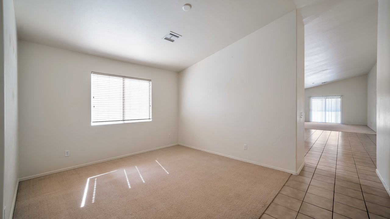 3976 E Isaiah Dr - Photo 4 of 23