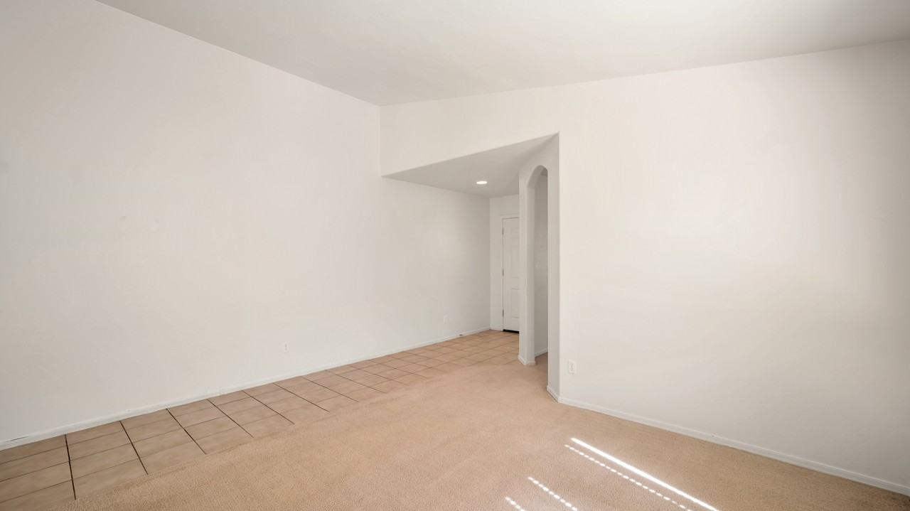 3976 E Isaiah Dr - Photo 5 of 23