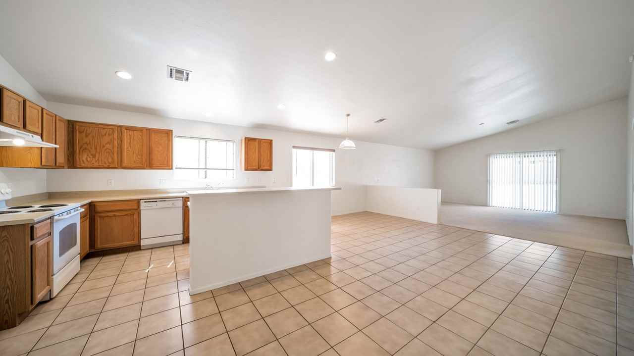 3976 E Isaiah Dr - Photo 7 of 23