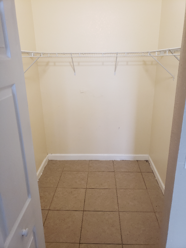 2903 Sw 17Th Ave #106 - Photo 6 of 12